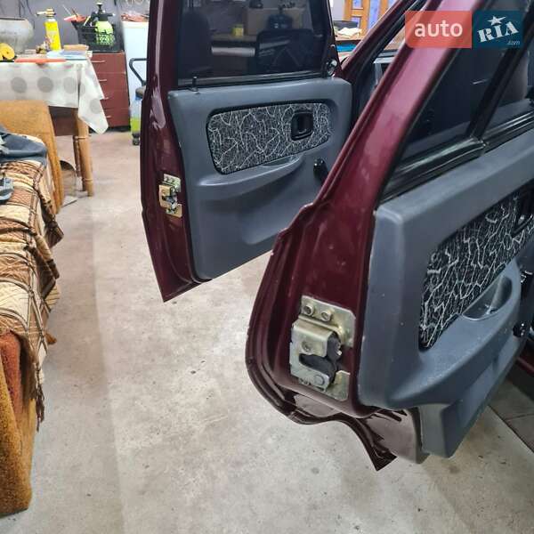 Лифтбек ЗАЗ 1103 Славута 2007 в Черновцах фото 8 Лифтбек ЗАЗ 1103 Славута 2007 в Черновцах