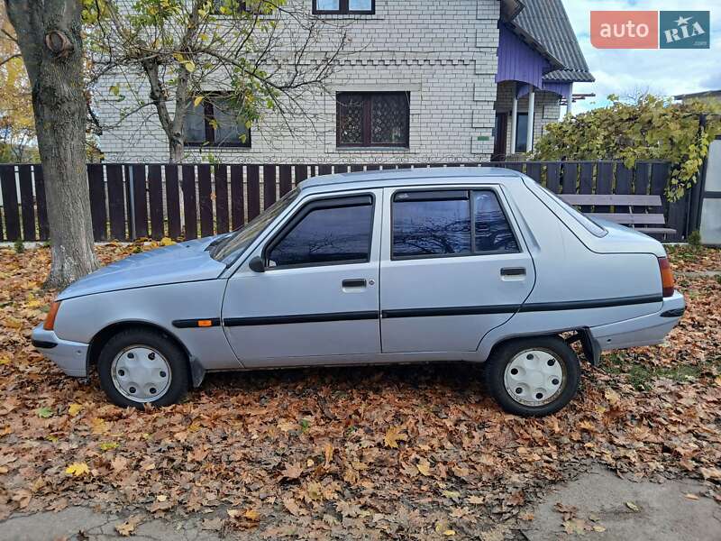 ЗАЗ 1103 Славута 2004