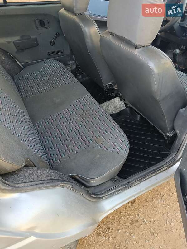 Лифтбек ЗАЗ 1103 Славута 2003 в Виннице фото 2 Лифтбек ЗАЗ 1103 Славута 2003 в Виннице