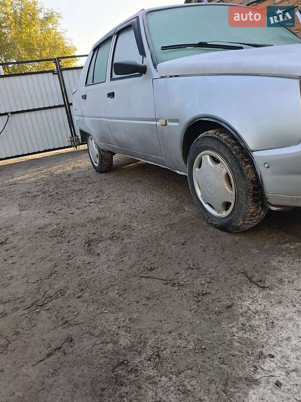 Лифтбек ЗАЗ 1103 Славута 2003 в Виннице фото 7 Лифтбек ЗАЗ 1103 Славута 2003 в Виннице