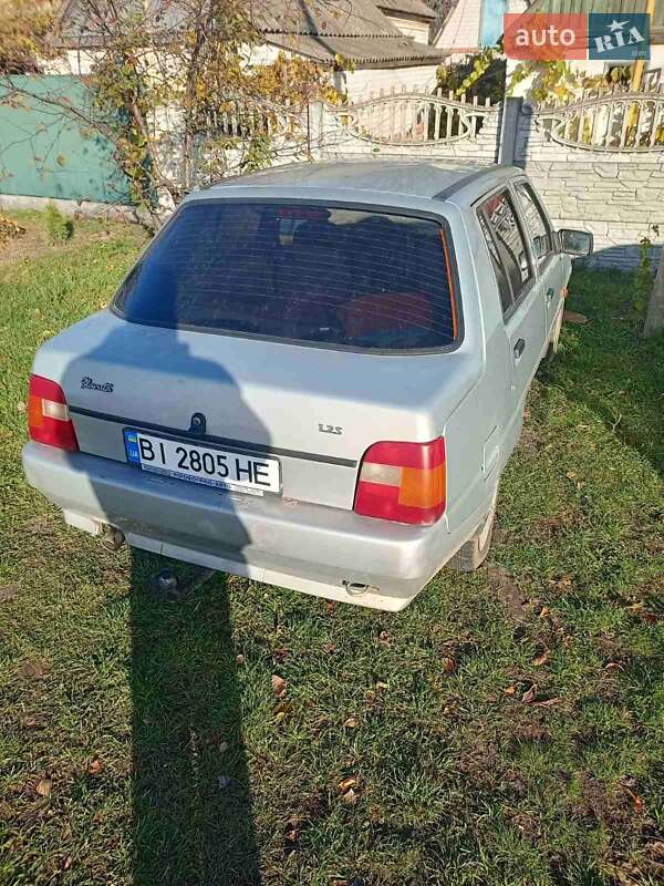 Лифтбек ЗАЗ 1103 Славута 2006 в Полтаве