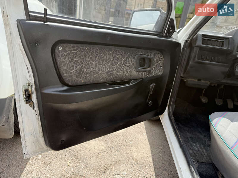 Лифтбек ЗАЗ 1103 Славута 2005 в Тернополе фото 23 Лифтбек ЗАЗ 1103 Славута 2005 в Тернополе