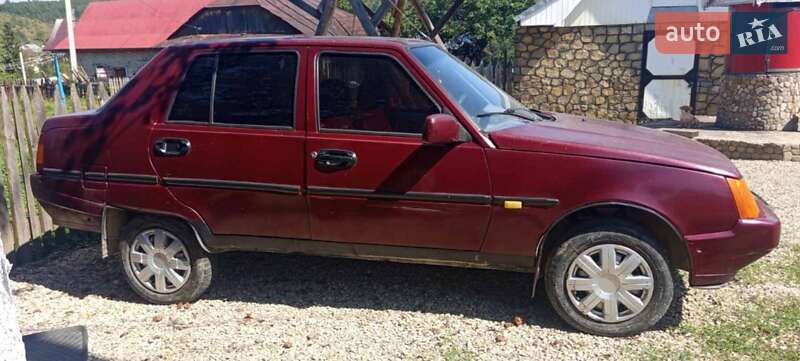 Ліфтбек ЗАЗ 1103 Славута 2006 в Надвірній