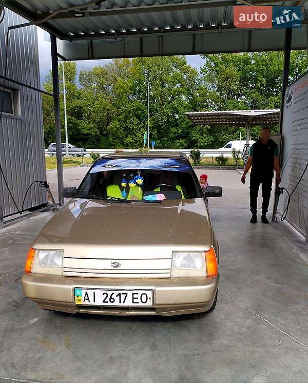 Лифтбек ЗАЗ 1103 Славута 2002 в Обухове фото 6 Лифтбек ЗАЗ 1103 Славута 2002 в Обухове