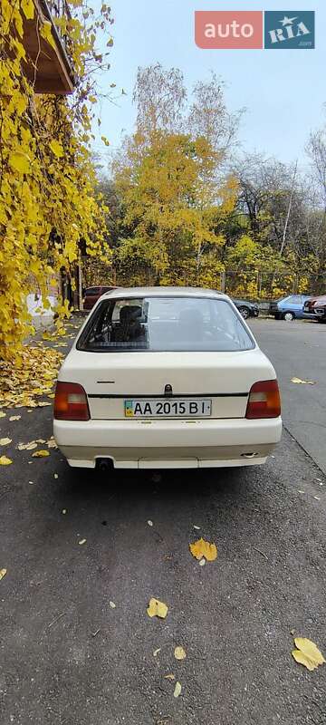 Лифтбек ЗАЗ 1103 Славута 2003 в Киеве