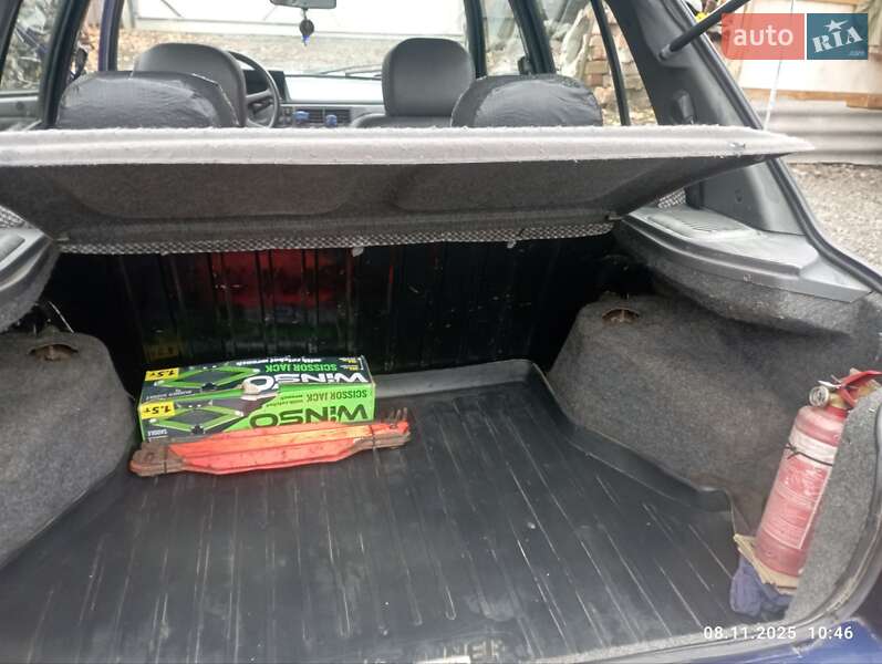 Ліфтбек ЗАЗ 1103 Славута 2003 в Устивиці