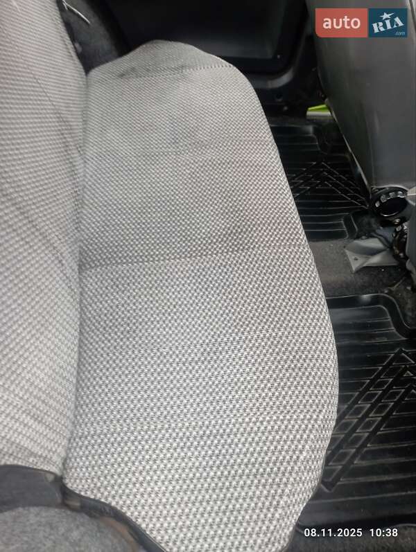 Ліфтбек ЗАЗ 1103 Славута 2003 в Устивиці