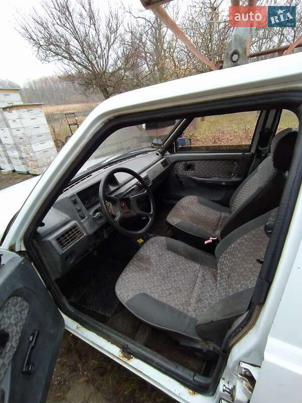 Лифтбек ЗАЗ 1103 Славута 2002 в Варваровке фото 7 Лифтбек ЗАЗ 1103 Славута 2002 в Варваровке