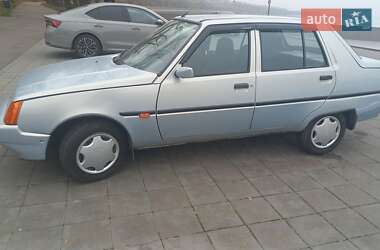 Лифтбек ЗАЗ 1103 Славута 2005 в Светловодске