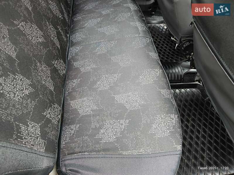 Ліфтбек ЗАЗ 1103 Славута 2006 в Запоріжжі