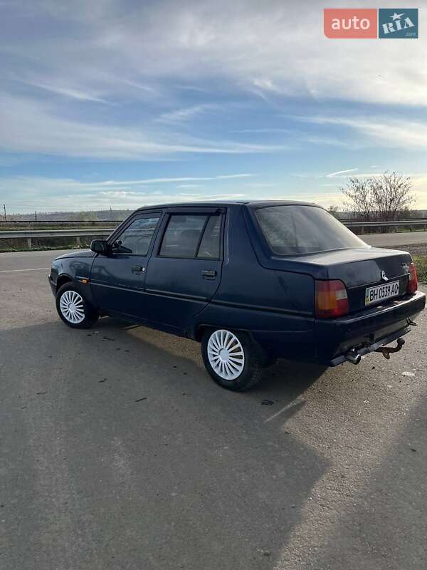 Лифтбек ЗАЗ 1103 Славута 2005 в Болграде фото 7 Лифтбек ЗАЗ 1103 Славута 2005 в Болграде