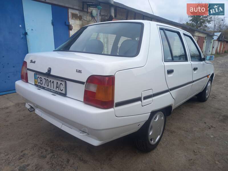 Лифтбек ЗАЗ 1103 Славута 2006 в Славутиче