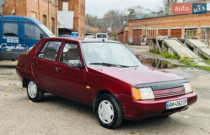 Ліфтбек ЗАЗ 1103 Славута 2001 в Житомирі
