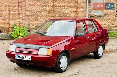 Ліфтбек ЗАЗ 1103 Славута 2001 в Житомирі