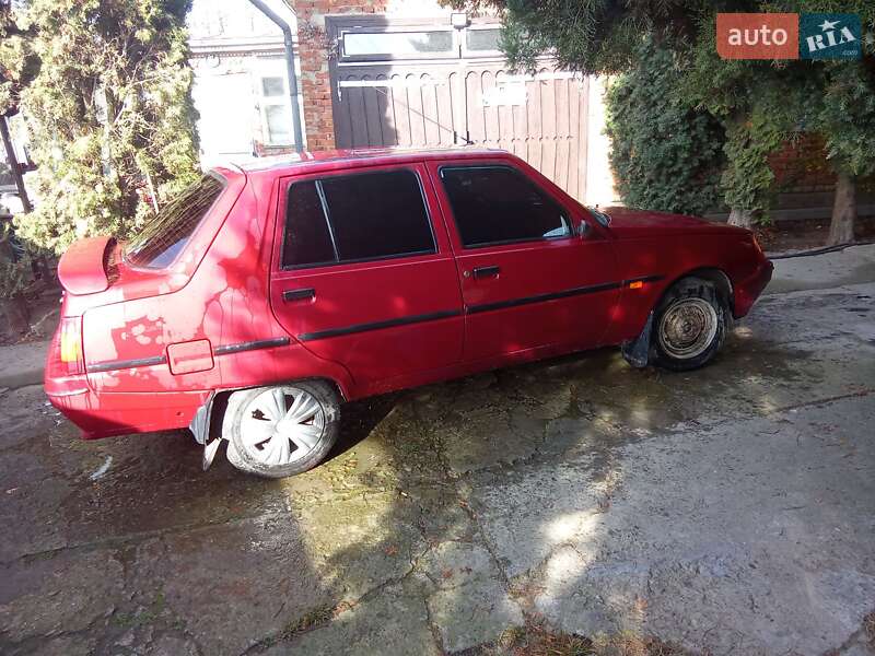 Ліфтбек ЗАЗ 1103 Славута 2003 в Снятині фото 8 Ліфтбек ЗАЗ 1103 Славута 2003 в Снятині