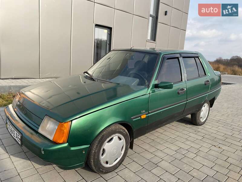 Лифтбек ЗАЗ 1103 Славута 2004 в Хмельницком