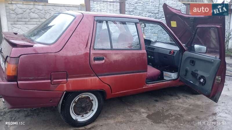 Лифтбек ЗАЗ 1103 Славута 2000 в Корюковке фото 2 Лифтбек ЗАЗ 1103 Славута 2000 в Корюковке