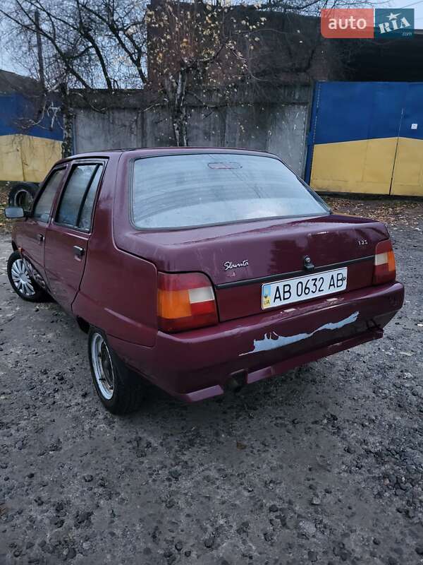 Лифтбек ЗАЗ 1103 Славута 2004 в Баре