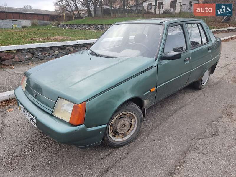 Лифтбек ЗАЗ 1103 Славута 2007 в Тараще фото Лифтбек ЗАЗ 1103 Славута 2007 в Тараще