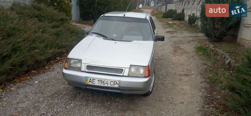 Лифтбек ЗАЗ 1103 Славута 2000 в Днепре