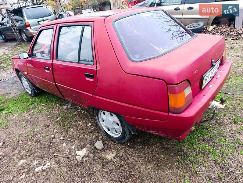 Лифтбек ЗАЗ 1103 Славута 2003 в Херсоне