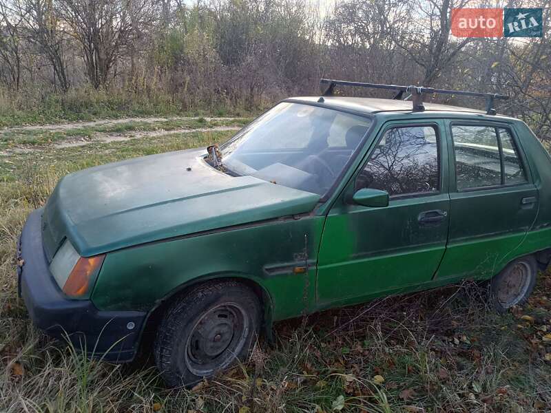 Лифтбек ЗАЗ 1103 Славута 2003 в Богуславе фото 4 Лифтбек ЗАЗ 1103 Славута 2003 в Богуславе