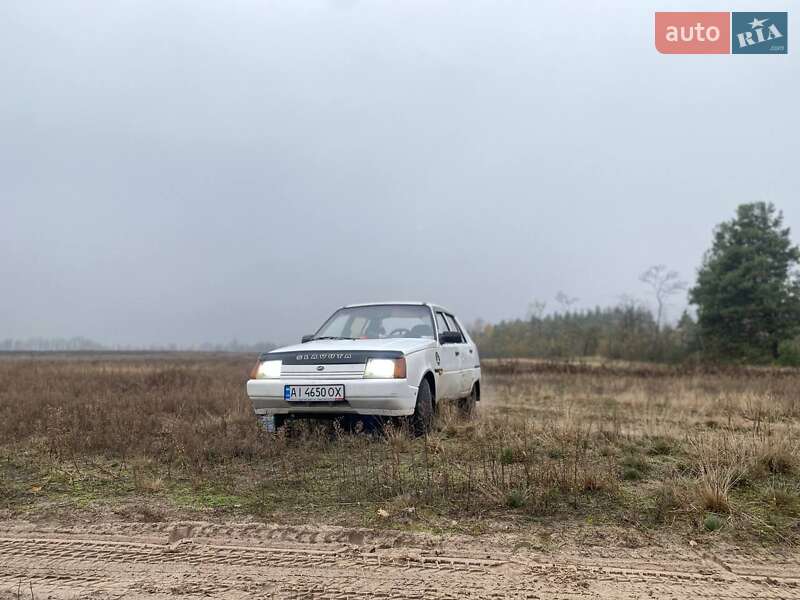 Лифтбек ЗАЗ 1103 Славута 2005 в Киеве