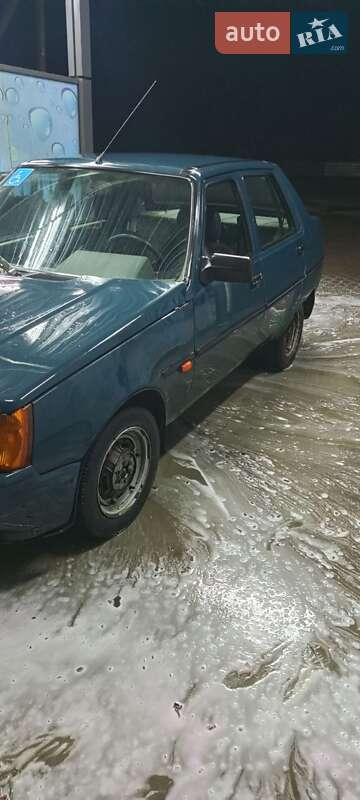 Лифтбек ЗАЗ 1103 Славута 2005 в Ружине