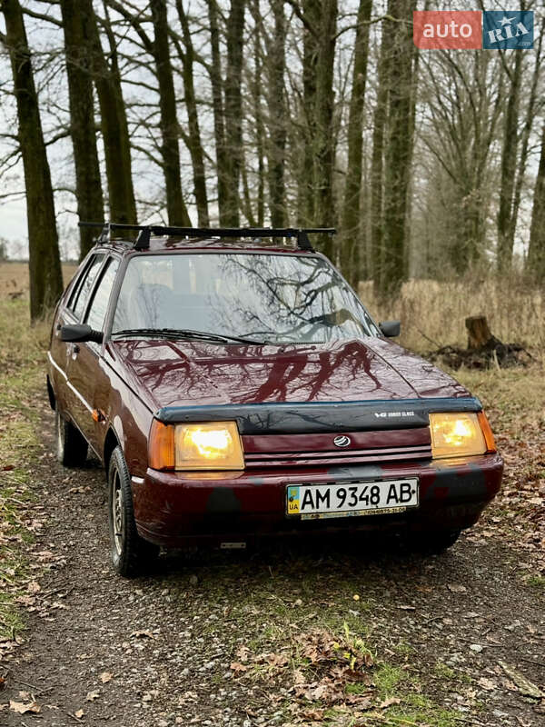 Лифтбек ЗАЗ 1103 Славута 2006 в Радомышле