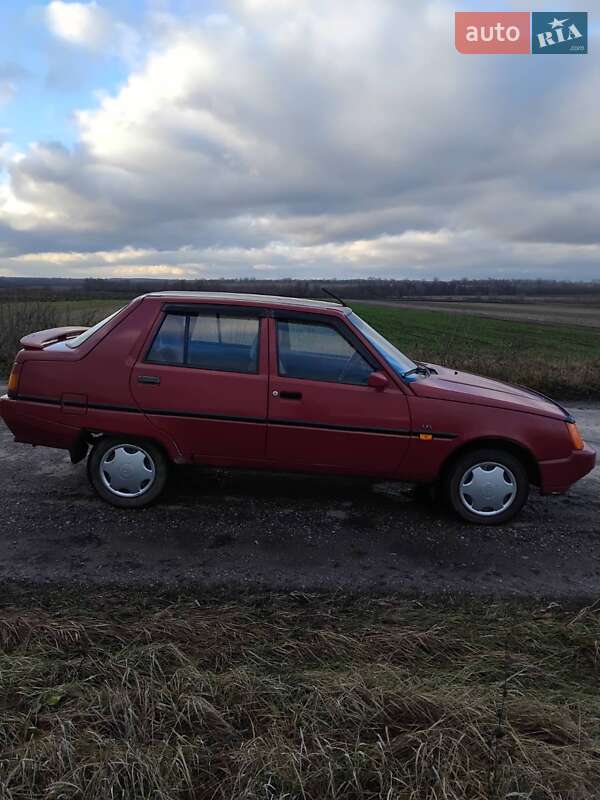 Ліфтбек ЗАЗ 1103 Славута 2002 в Сумах