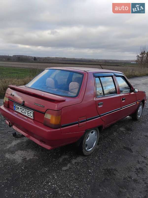 Ліфтбек ЗАЗ 1103 Славута 2002 в Сумах