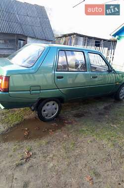 Лифтбек ЗАЗ 1103 Славута 2006 в Камне-Каширском