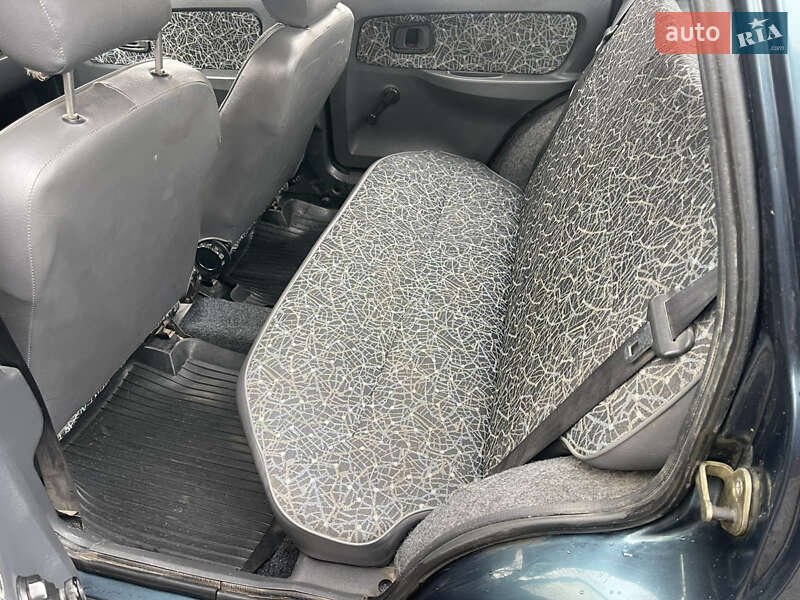 Лифтбек ЗАЗ 1103 Славута 2005 в Радомышле