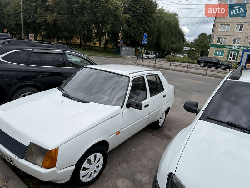 Лифтбек ЗАЗ 1103 Славута 2005 в Тернополе