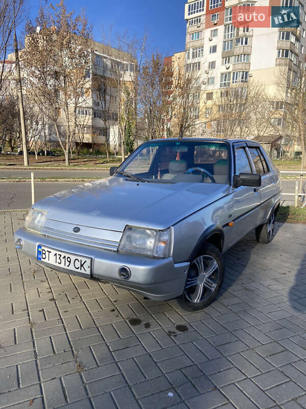 Ліфтбек ЗАЗ 1103 Славута 2003 в Херсоні фото 2 Ліфтбек ЗАЗ 1103 Славута 2003 в Херсоні