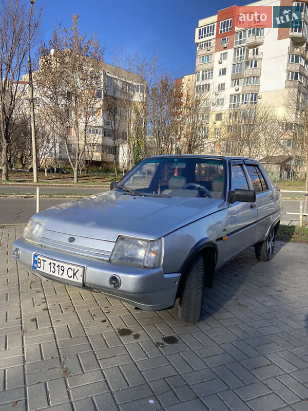 Ліфтбек ЗАЗ 1103 Славута 2003 в Херсоні фото 8 Ліфтбек ЗАЗ 1103 Славута 2003 в Херсоні