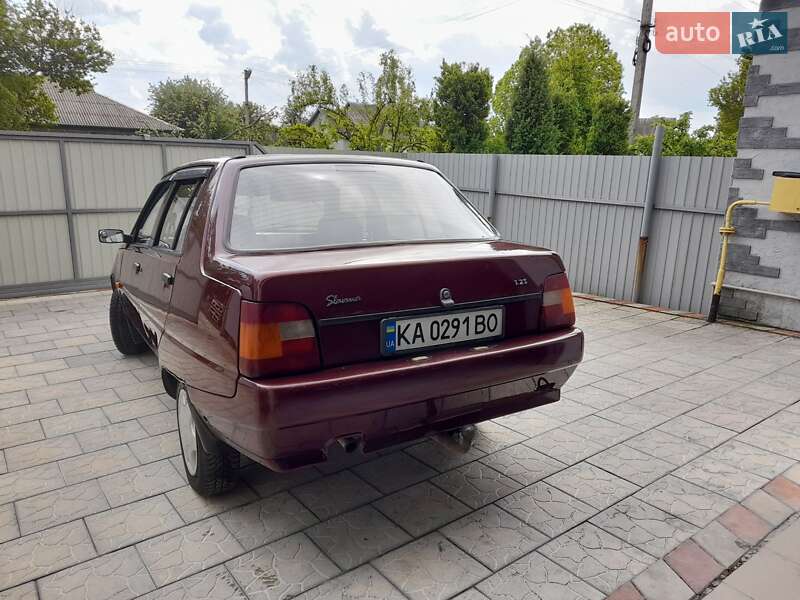 Лифтбек ЗАЗ 1103 Славута 2006 в Барышевке