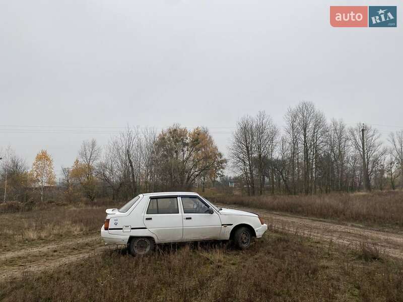 Ліфтбек ЗАЗ 1103 Славута 2005 в Вишгороді фото 5 Ліфтбек ЗАЗ 1103 Славута 2005 в Вишгороді