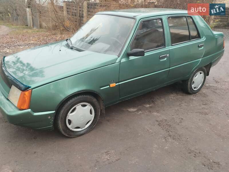 Ліфтбек ЗАЗ 1103 Славута 2004 в Києві фото 3 Ліфтбек ЗАЗ 1103 Славута 2004 в Києві