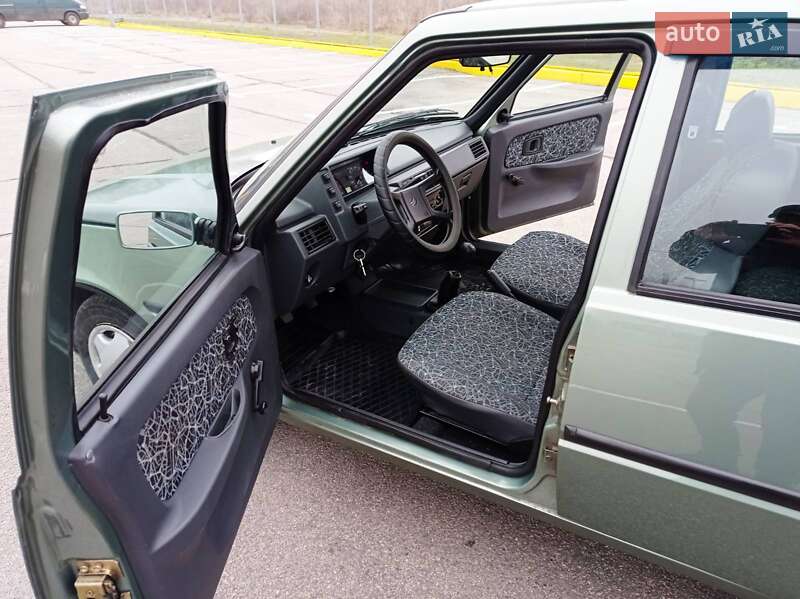 Лифтбек ЗАЗ 1103 Славута 2009 в Запорожье