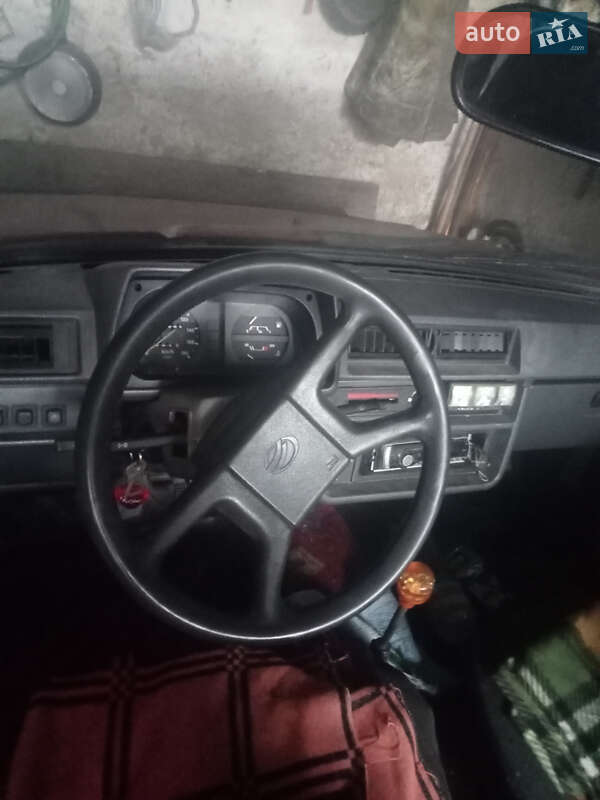 Лифтбек ЗАЗ 1103 Славута 2003 в Недригайлове фото 3 Лифтбек ЗАЗ 1103 Славута 2003 в Недригайлове