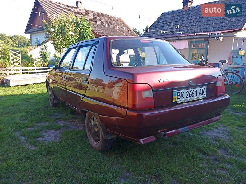 Лифтбек ЗАЗ 1103 Славута 2007 в Дубно