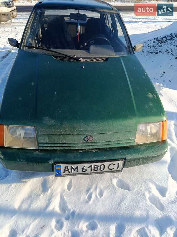 Ліфтбек ЗАЗ 1103 Славута 2002 в Малині