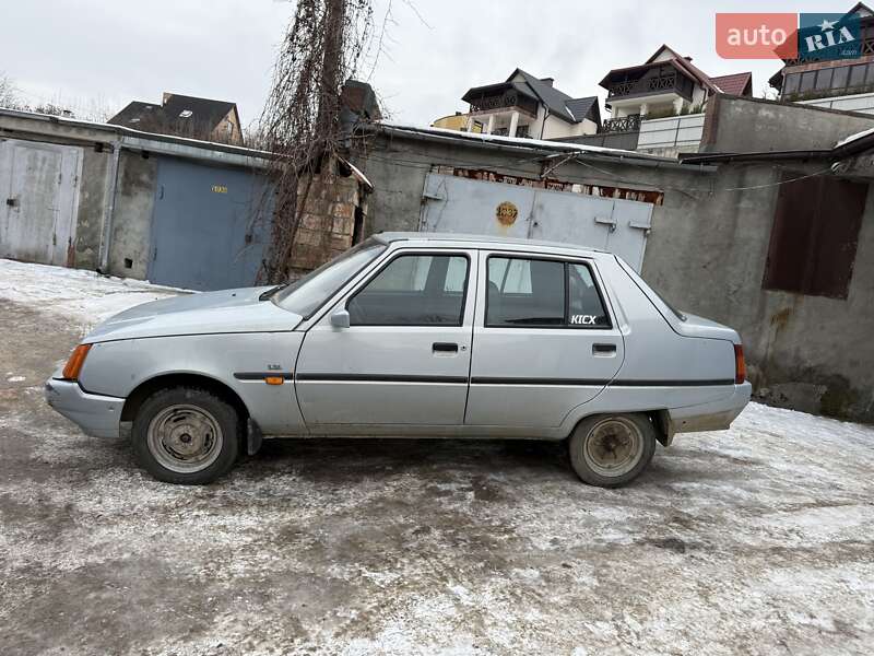 ЗАЗ 1103 Славута 2004 ЗАЗ 1103 Славута 2004