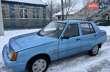 Лифтбек ЗАЗ 1103 Славута 2003 в Лозовой