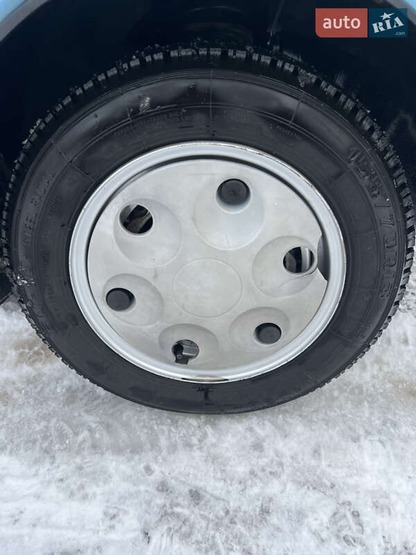 Лифтбек ЗАЗ 1103 Славута 2003 в Лозовой