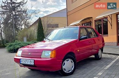 Лифтбек ЗАЗ 1103 Славута 2004 в Берегово