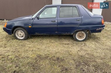 Лифтбек ЗАЗ 1103 Славута 2004 в Карловке