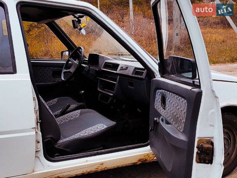 Лифтбек ЗАЗ 1103 Славута 2003 в Светловодске фото 8 Лифтбек ЗАЗ 1103 Славута 2003 в Светловодске