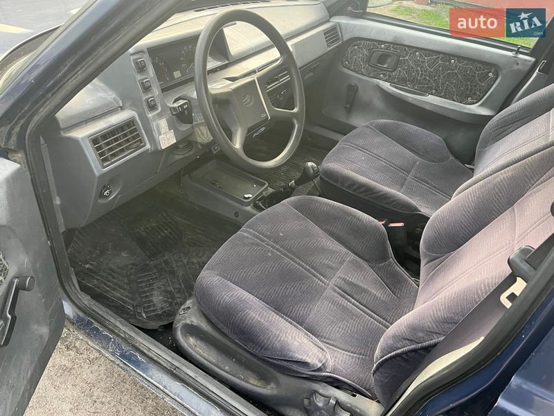 Лифтбек ЗАЗ 1103 Славута 2004 в Мене